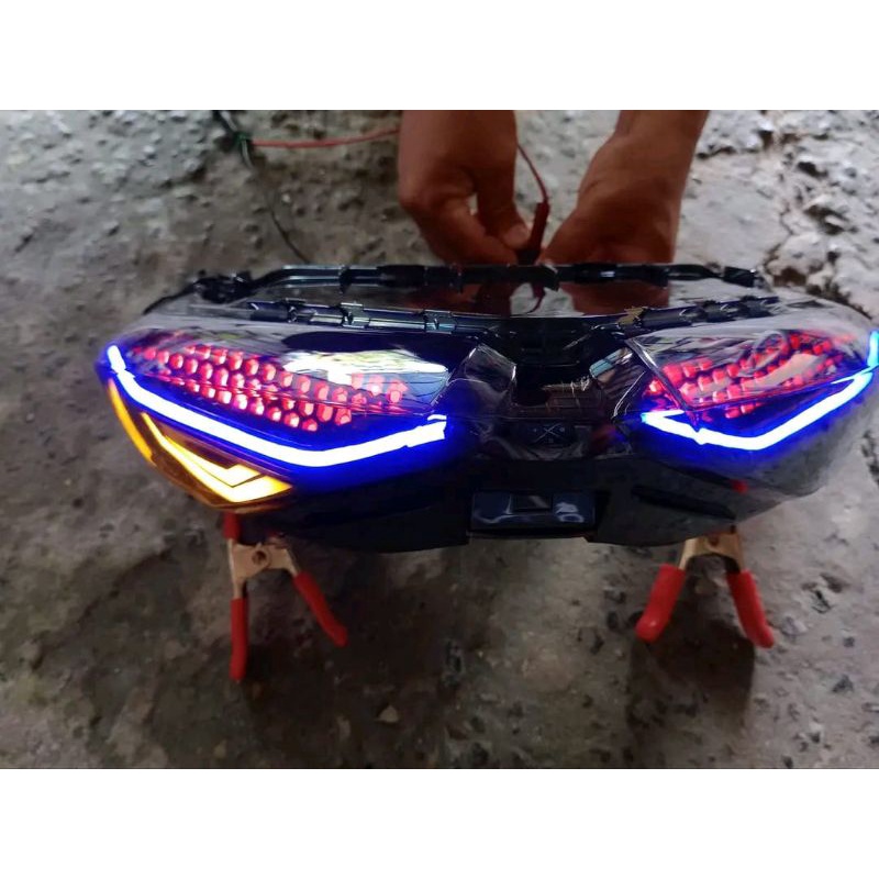 lampu belakang variasi nmax new