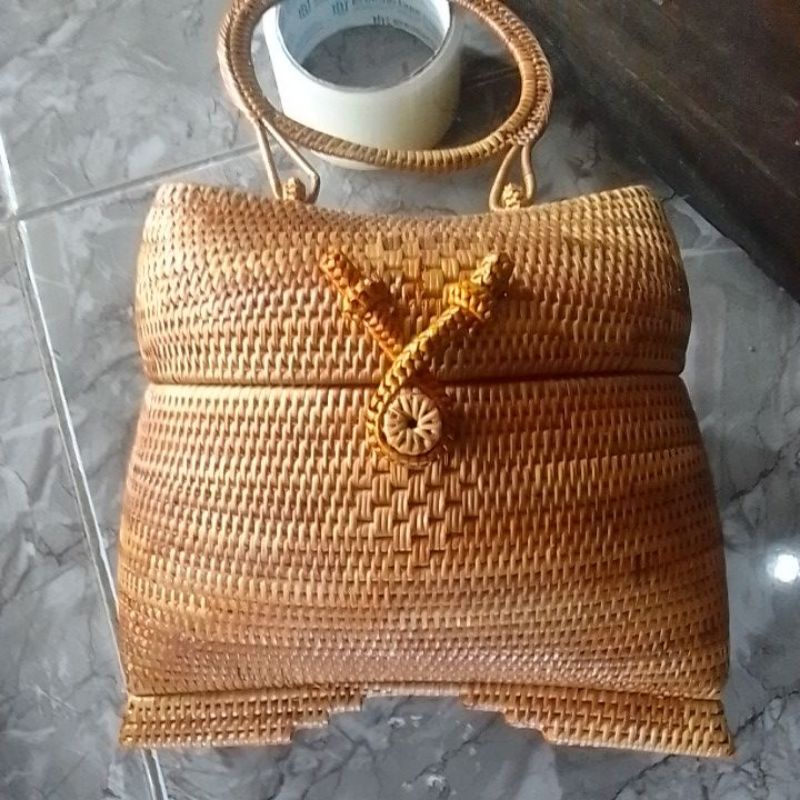 Tas Jinjing rotan / Tas jinjing tangan