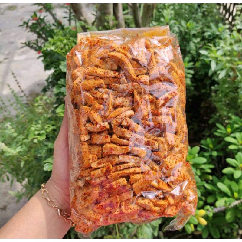 

Basreng pedas daun jeruk 250 gram / basreng / basreng pedas / basreng murah / basreng enak / basreng 1 kg / basreng 100 gram. l