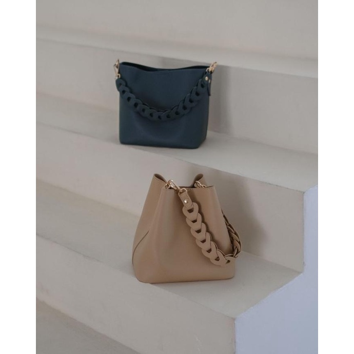 DIKAU - AIRE BAG - SLING BAG