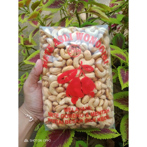 

KACANG METE GORENG ASLI WONOGIRI KEMASAN 1KG