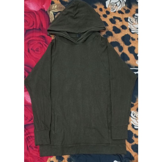 uniqlo hoodie original hijau army