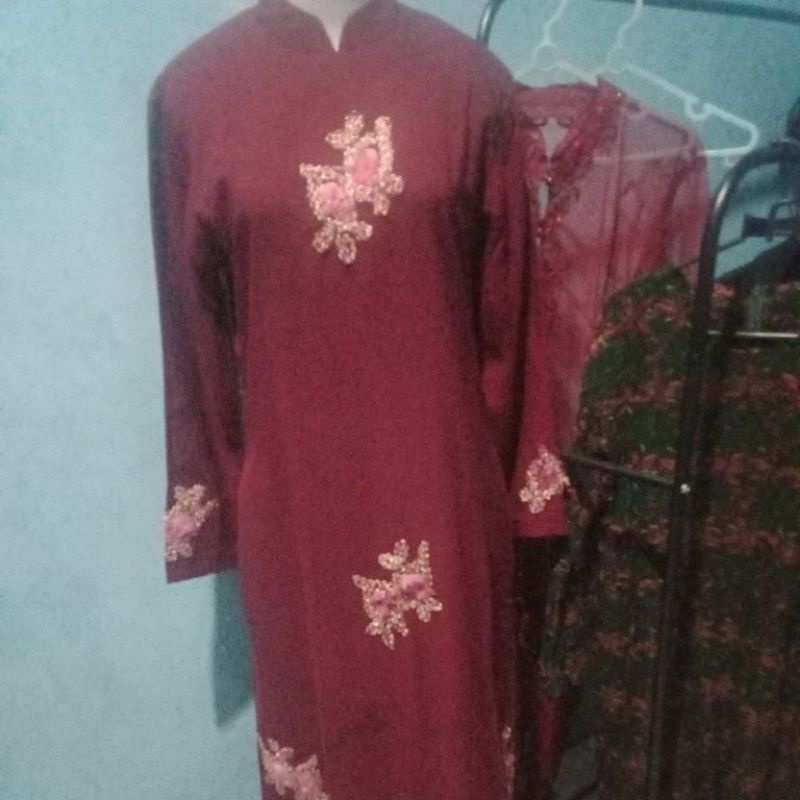 Gamis Merah Marun