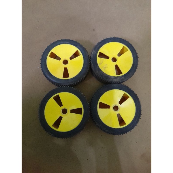 ban rc buggy 1:8 hex 17