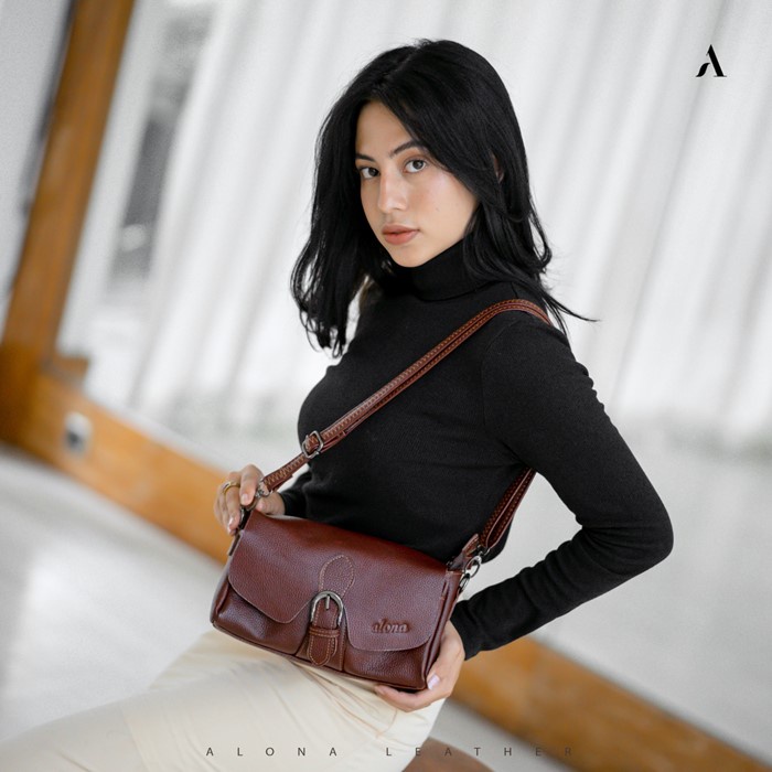 Tas Wanita Branded Model Selempang Slempang Bahu Bahan 100% Kulit Sapi Asli Original Alona Charlotte Leather Sling Bag