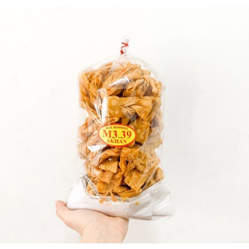 

Kerupuk Bawang khas Medan M3.39 (by Akhan) / oleh-oleh Medan / kue bawang Gurih