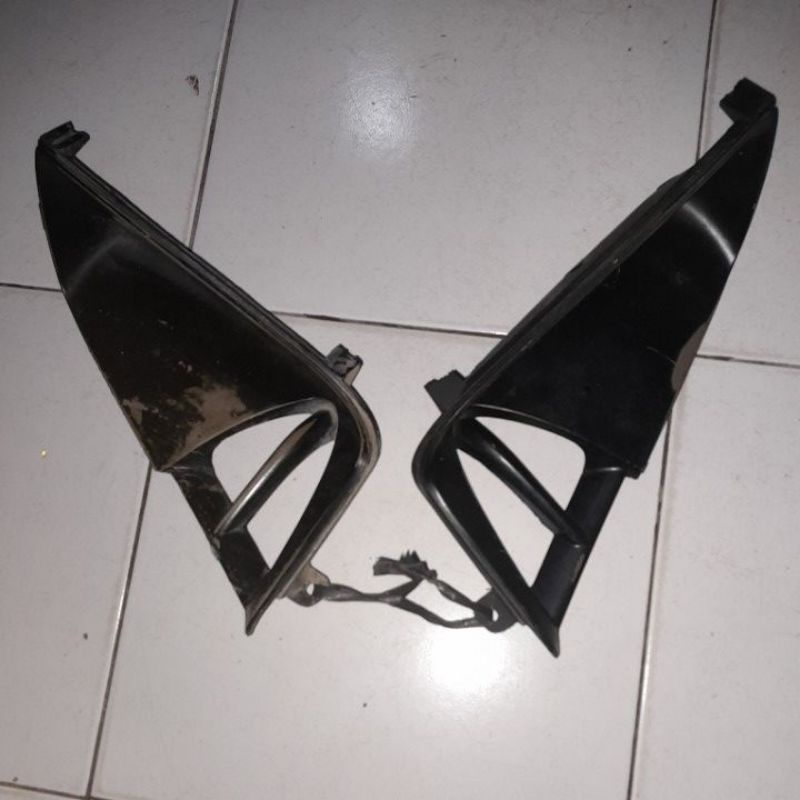 Louver R/L BK 64455-KVL-N00FMB Cover Saya Dalam Kanan Merah Honda Supra 125 Batman 2007 - 2012 prigi