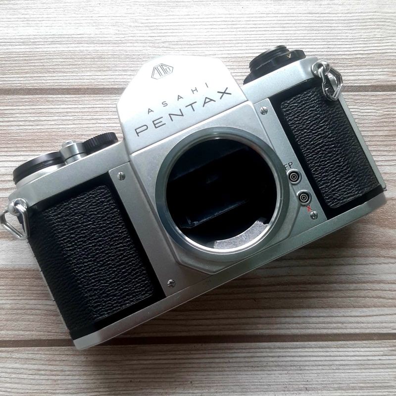 Kamera Analog Pentax SV Body Only