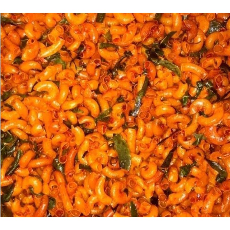 

Makaroni seblak kering pedas daun jeruk