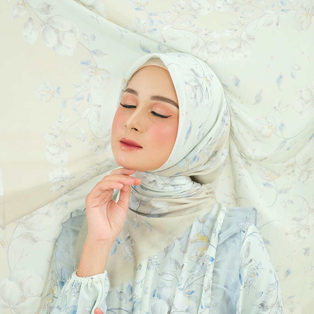 Nawasana Scarf Kerudung Hijab Segi Empat Print Motif Voal Naura