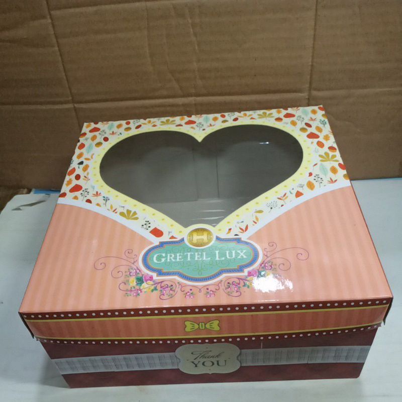 

Box Dus Kue Roti Souvenir Tutup Mika Gretel Lux 22 x 22 x 10 cm