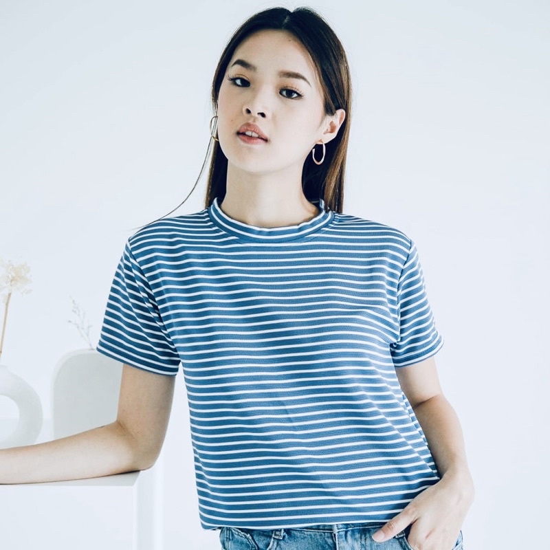 lynss.co - Cyn Knit Top Salur | Kaos Lengan Pendek Wanita | Korean Top | Kaos Garis Garis | Kaos Raj