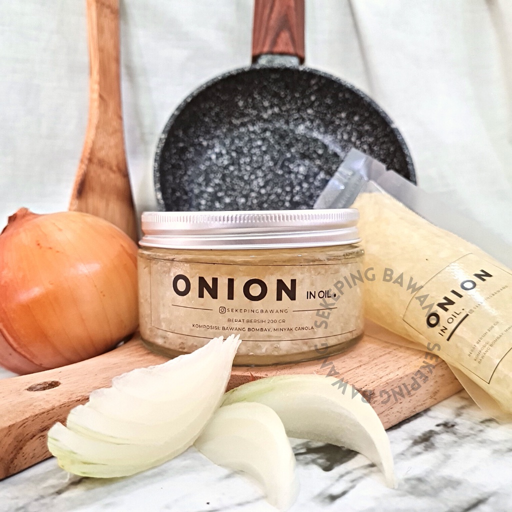 

Bawang Bombay Cincang Dalam Minyak 200 gr / Baceman Bawang / Minced Onion in Oil