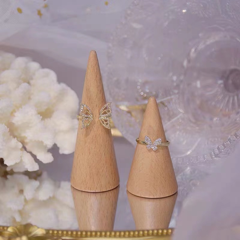 Cincin Model Terbuka Desain Kupu-Kupu Hias Berlian Gaya Jepang / Korea / Mewah Untuk Wanita
