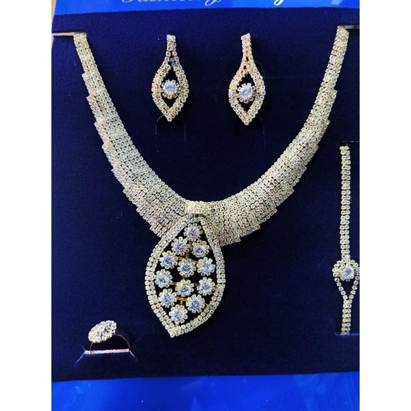 kalung 1 set anting/ kalung pengantin