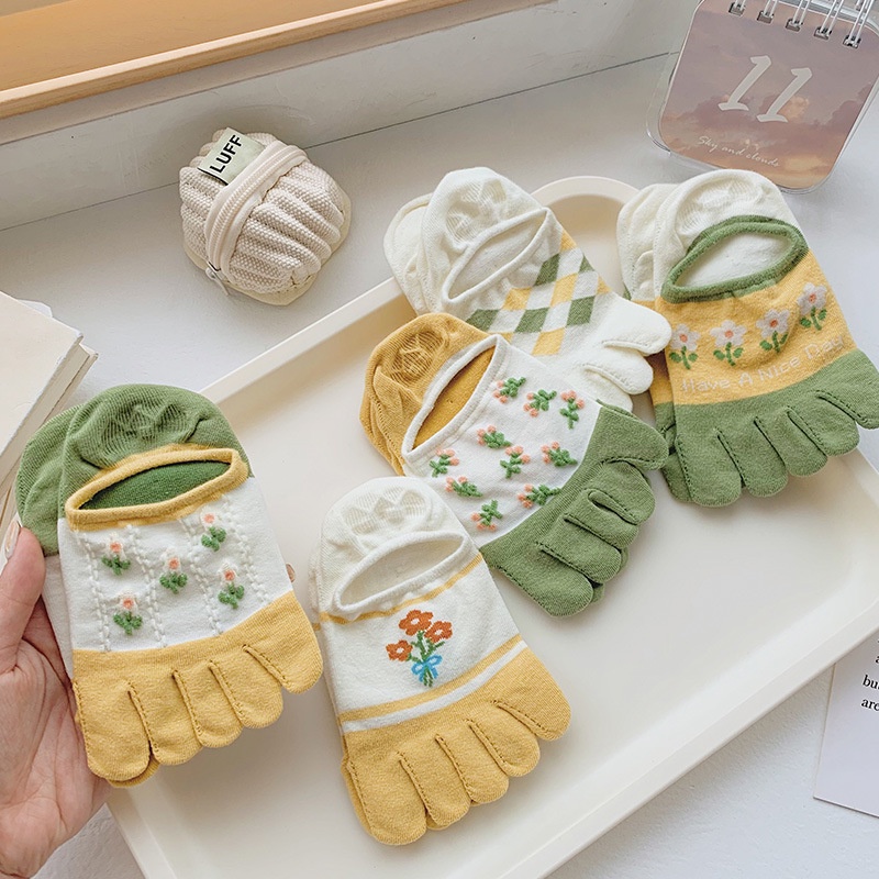 Kaos Kaki Cewek 5 Jari Motif Import Kaus Kaki Import Jari Terpisah Kaos Kaki Wanita 5 Jari Import Premium Hidden Socks 5 Jari Tebal Premium Angkle Socks Kaos Kaki 5 Jari Flatshoes Invisible Socks