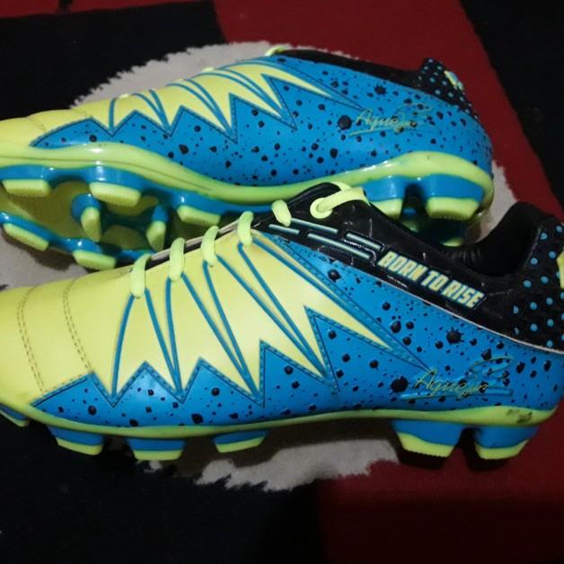 Sepatu bola FINOTTI AGUERO dijamin ORI - hijau-biru, 38