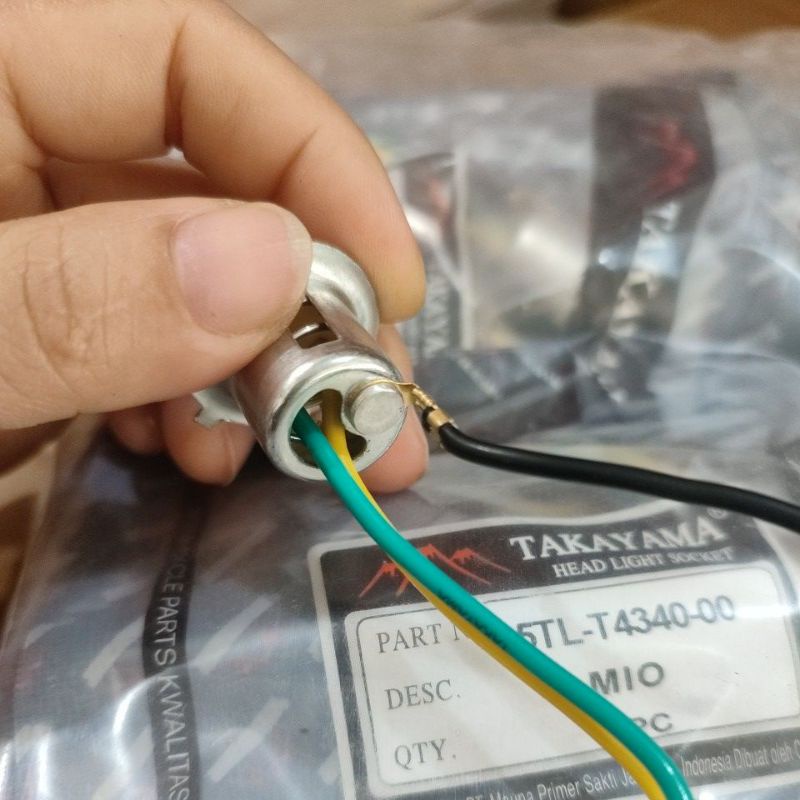 fiting fitting bohlam lampu depan mio, m3, fino, Jupiter, vega, mx, beat, vario, supra dan lainnya Takayama