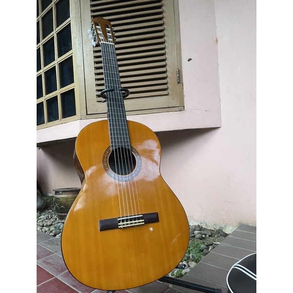 GITAR AKUSTIK PEMULA YAMAHA CS40 SECOND PEMAKAIAN PRIBADI FREE SOFTCASE DAN KARDUS ORIGINAL