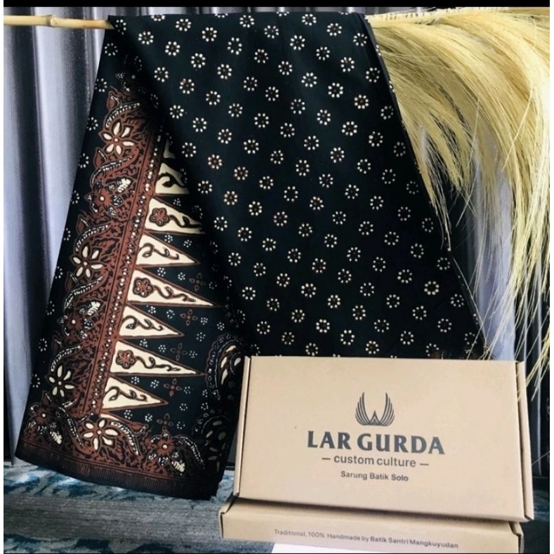 LAR GURDA ,Sarung Batik LarGurda Original Ekslusif