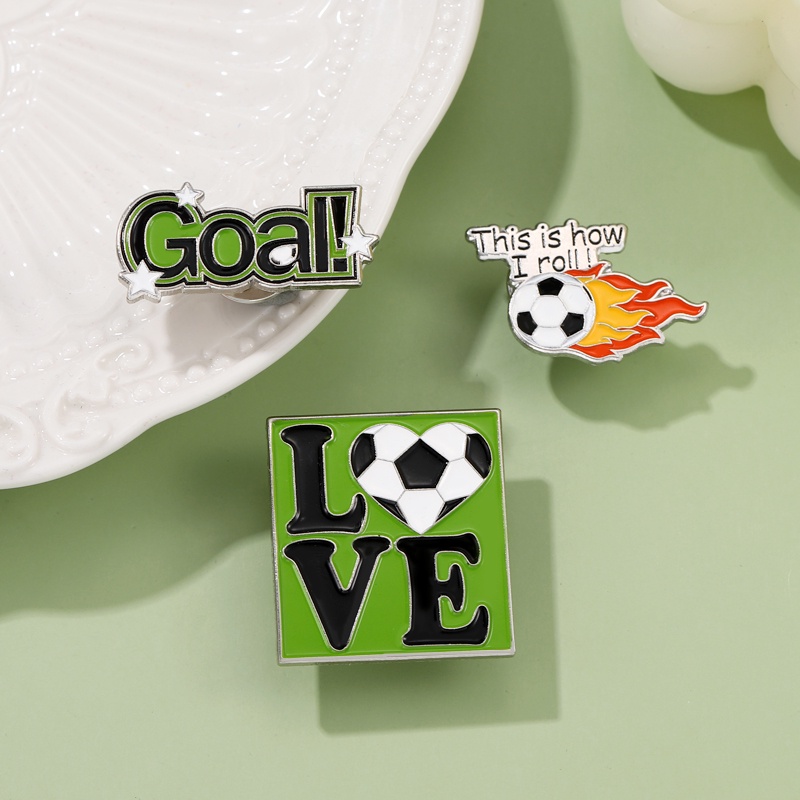 Bros Pin Enamel Desain I Love Football World Cup Untuk Hadiah