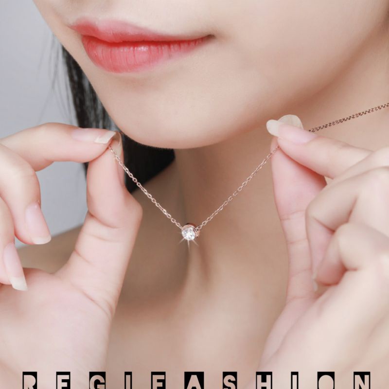 Kalung Titanium Wanita Korea Rantai Nuri Liontin Bulat Permata Cristal Kalung Wanita Model Terbaru Anti Karat Tidak Luntur