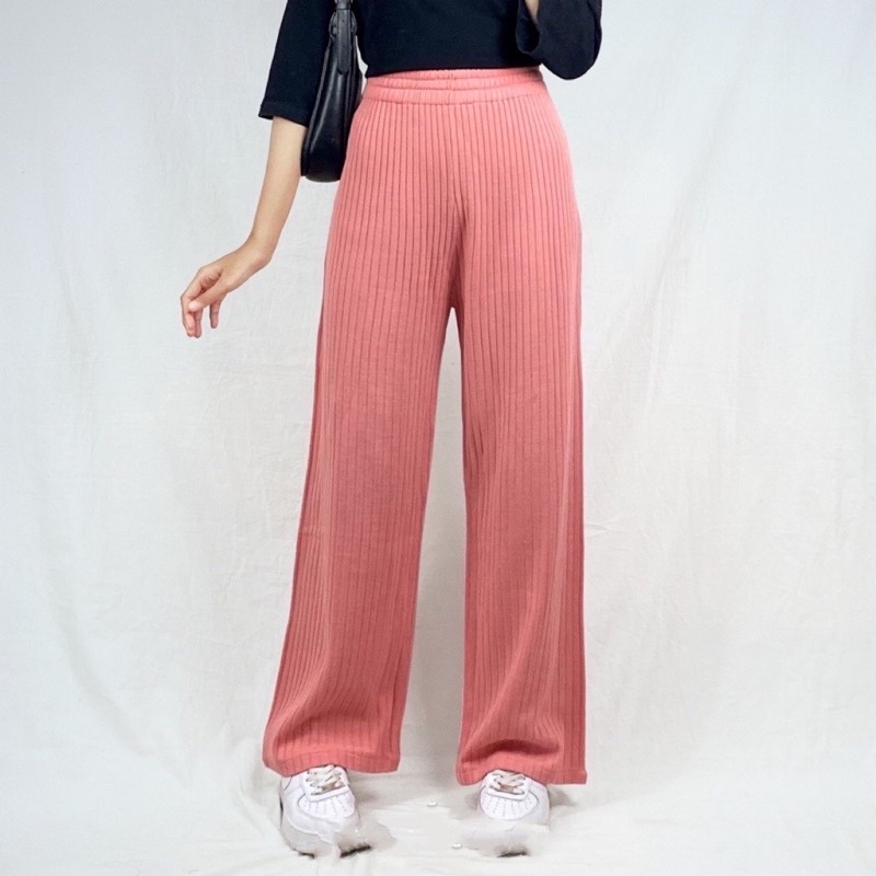 BEFAST - ZGW OOTD Celana Kulot PUTRIE / Kulot Masha Knit Pant / Celana Panjang Wanita Trendy / Pakaian Kekinian Remaja ABG / Celana Kulot Rib Terlaris / Fashion Wanita Ala Korean Style / Celana Kulot Wanita Casual / Kulot Kerja Wanita Modis