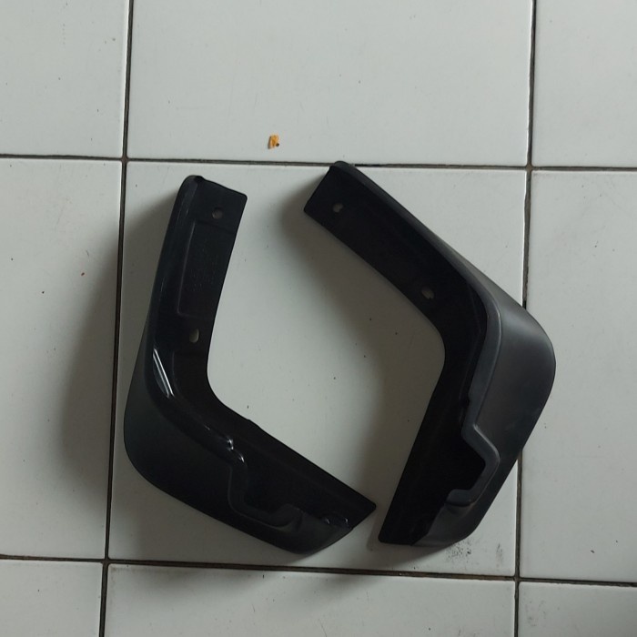 Karpet Lumpur Nissan March Depan Ori