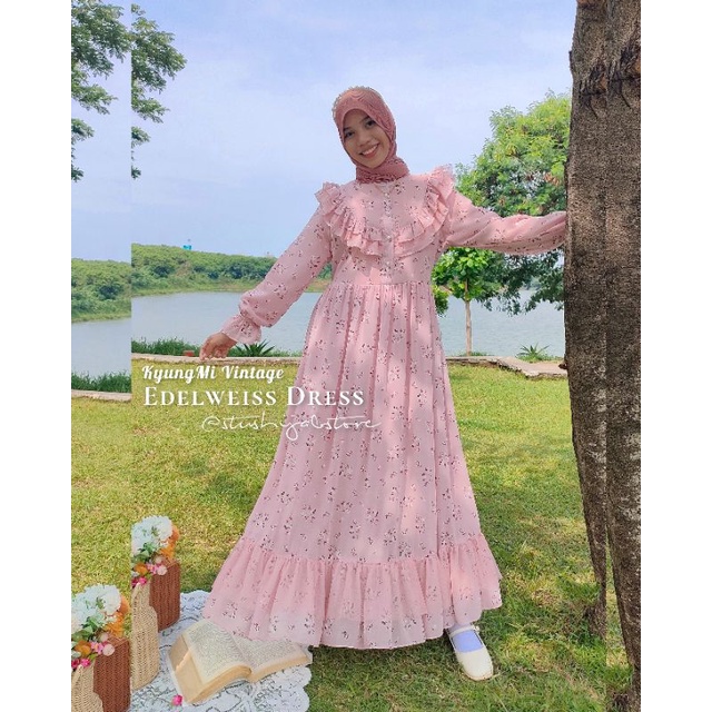 Edelweiss KyungMi Series Vintage Dress by STUDHijabstore