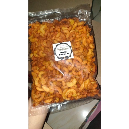 

makaroni bantet asin dan pedas 250 gram