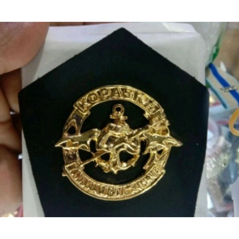 Emblim Emblem Baret KOPASKA