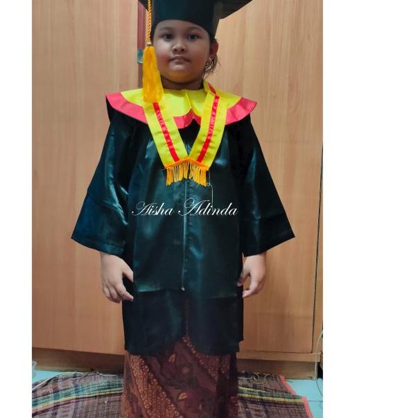 Baju Toga Wisuda Anak TK kuning merah