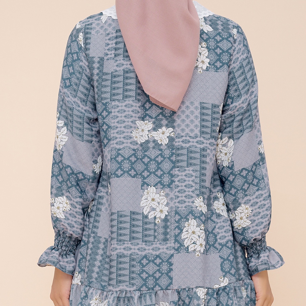 ZM Zaskia Mecca - Widy Blue Tunik - Romansa Khatulistiwa - Edisi Bunga Melati