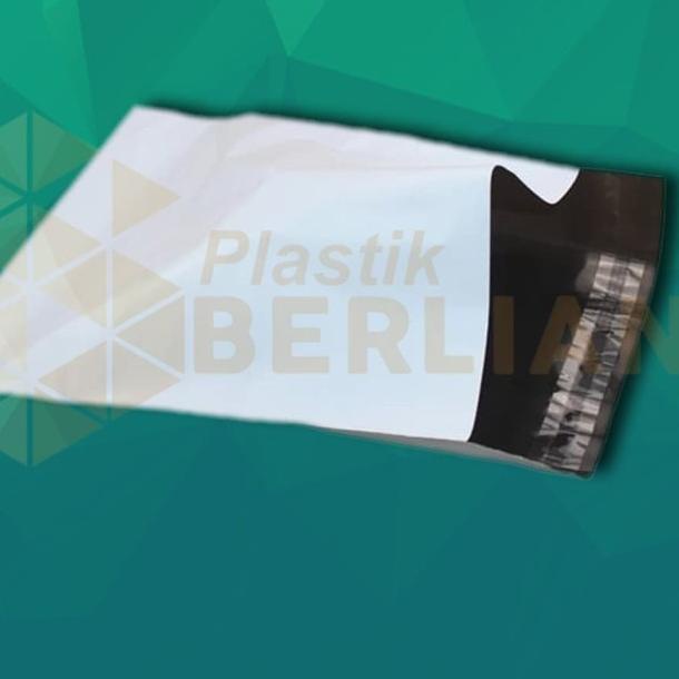 

Plastik Amplop Packaging Polymailer Polybag 28x40 isi 100 White