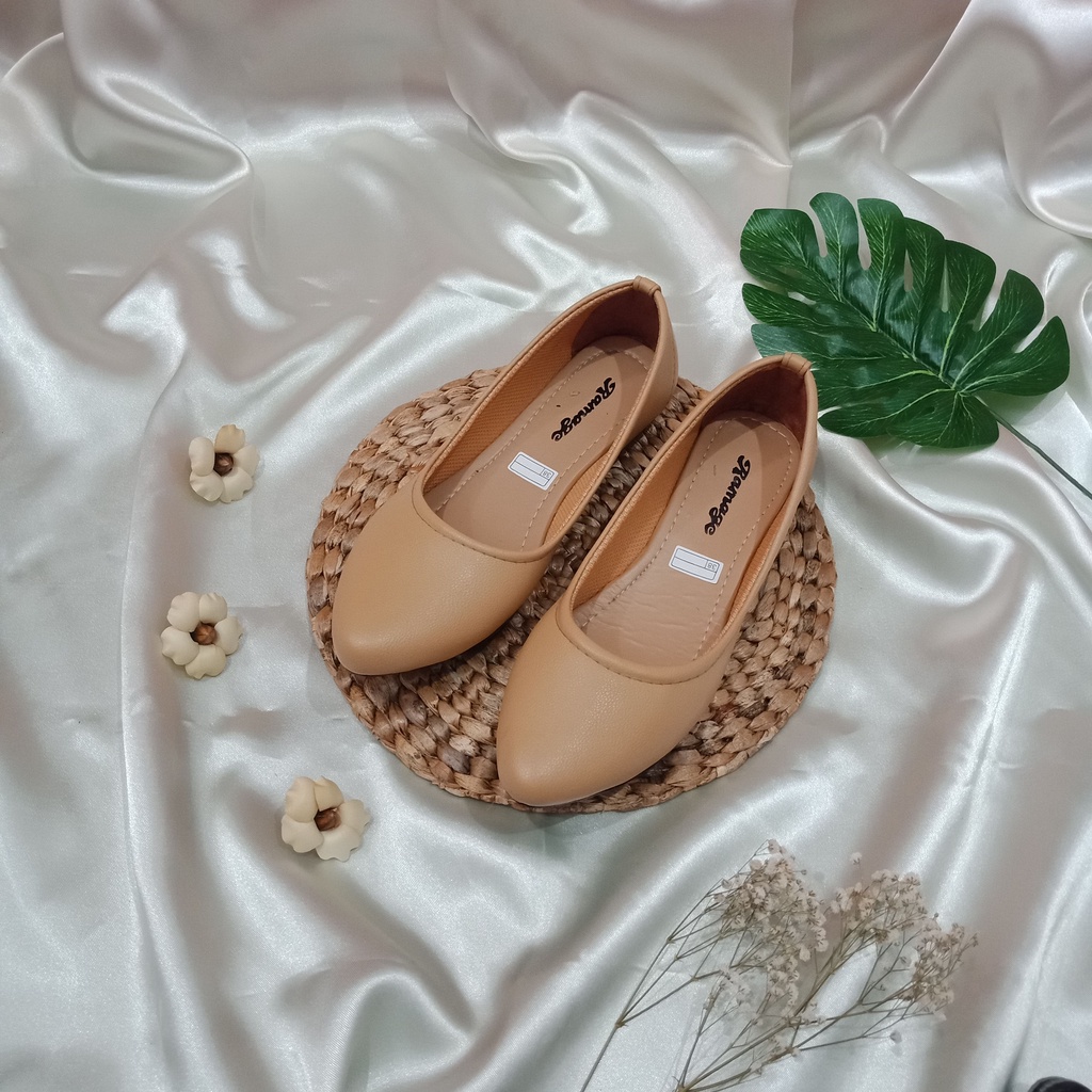 SIZE 41.42.43.44 Flat shoes Wanita Jumbo