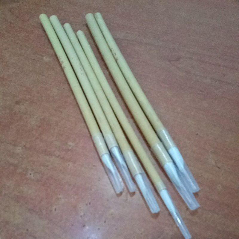 

Mopit putih