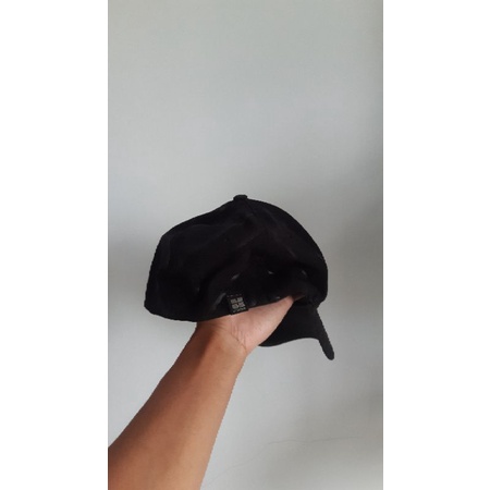 Preloved topi insight