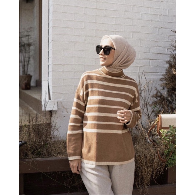 (SIAP KIRIM) Adriana Top LOTUS | Sweater Nueta Hijab Nueta by Hijab Nueta hijabnueta