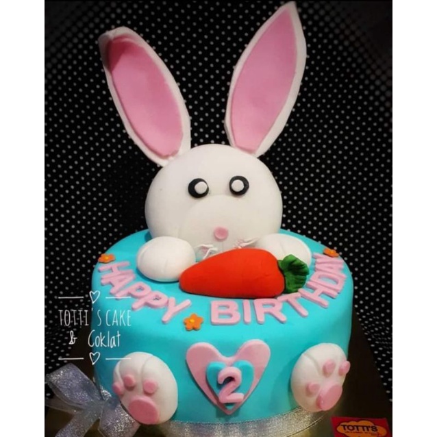 

Kue ulang tahun karakter kelinci/ Kue Enak BLACKFOREST Birthday Cake / Kue Ulang Tahun Ultah (22cm )