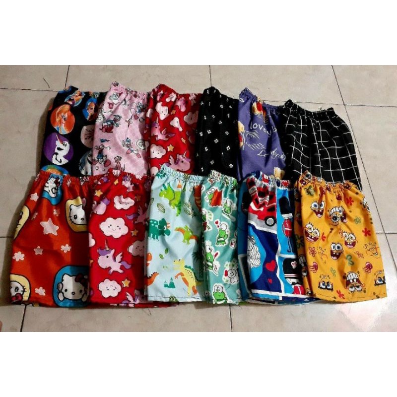 celana pendek anak usia (1 2 3 4 5  ) tahun / celana kolor /celana harian katun motif