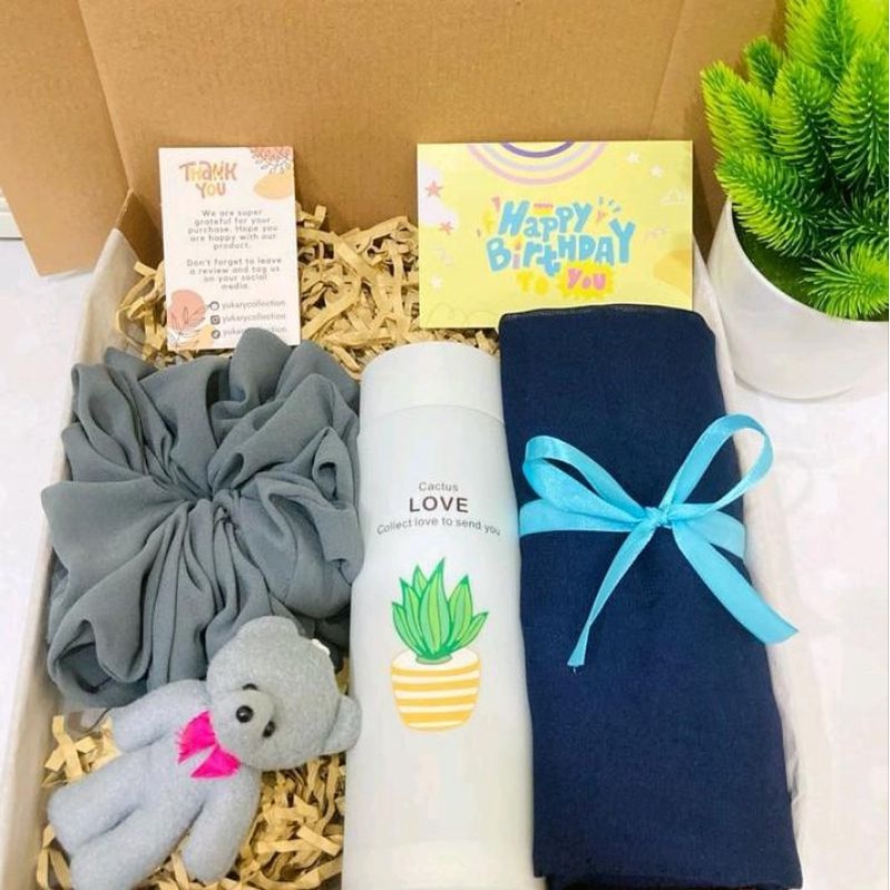 

Hampers Kado Ulang Tahun Cewe / Gift Box Birthday / Hampers Anniversary
