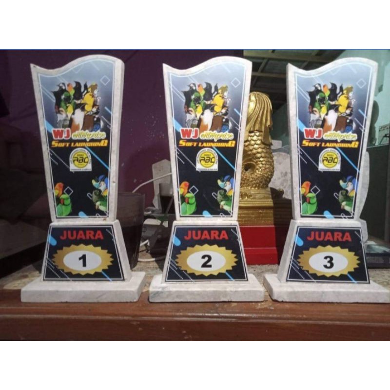 PIALA  VANDEL MARMER LOMBA BURUNG FREE DISAIN STIKER