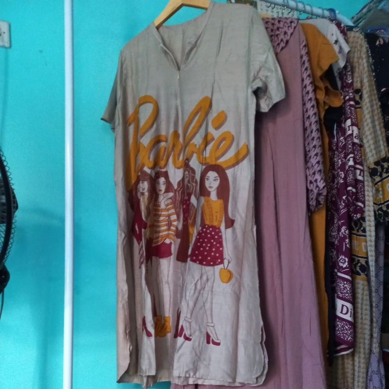 NEW DASTER BERGAMBAR BARBIE VIRAL