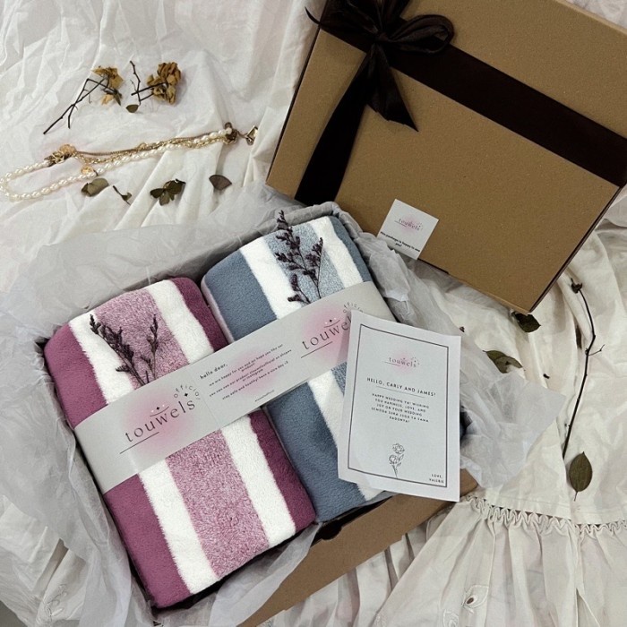 

(COD) Hampers Kado Souvenir / Gift Set Box Handuk 70x140cm Couple Pasangan 4 - lany