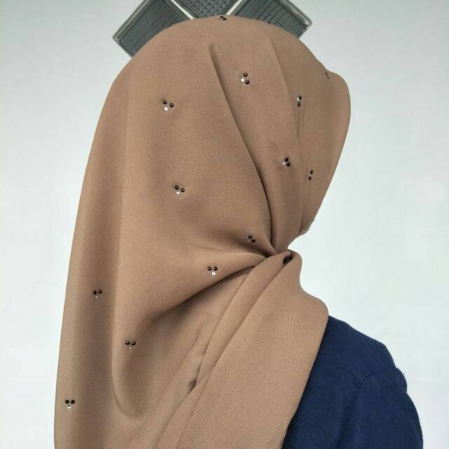 Kerudung Segi Empat Payet Mickey Hijab Segiempat Bella Lasercut Payet Mutiara Nayla Hijab