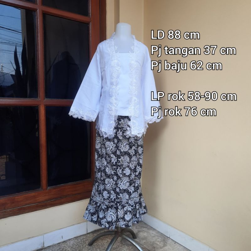 SETELAN Kebaya anak agustusan/ Kebaya kartini