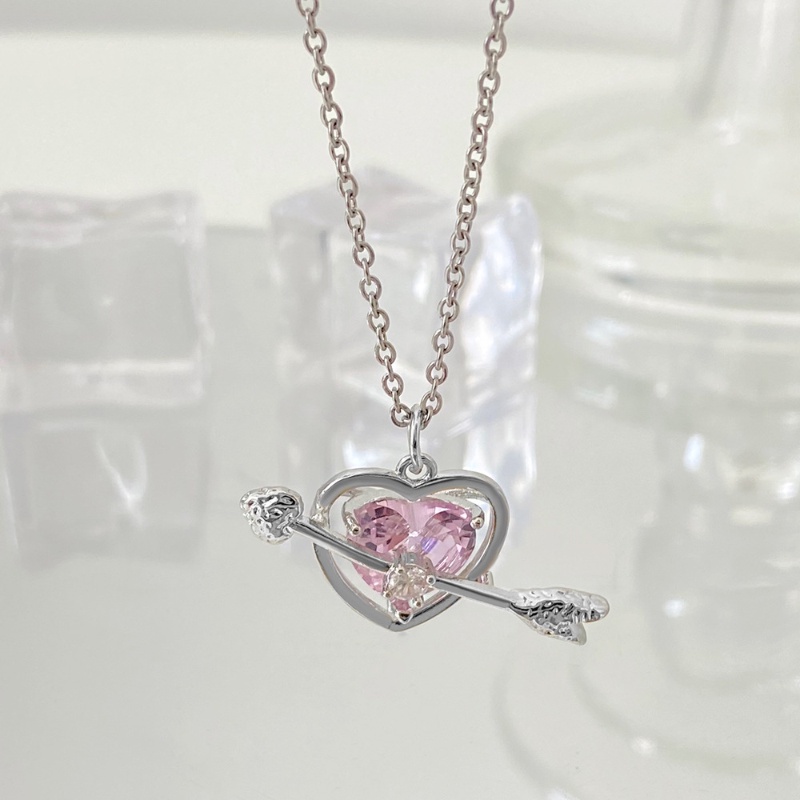 Kalung Klavikula Hias Liontin Hati Panah Cupid Aksen Kristal Pink Model Rongga Untuk Hadiah