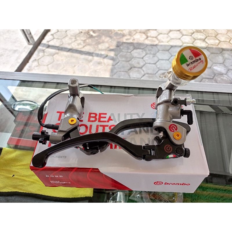 MASTER REM BREMBO SEPASANG KIRI KANAN 1 TABUNG BISA SEMUA MOTOR/UNIVERSAL