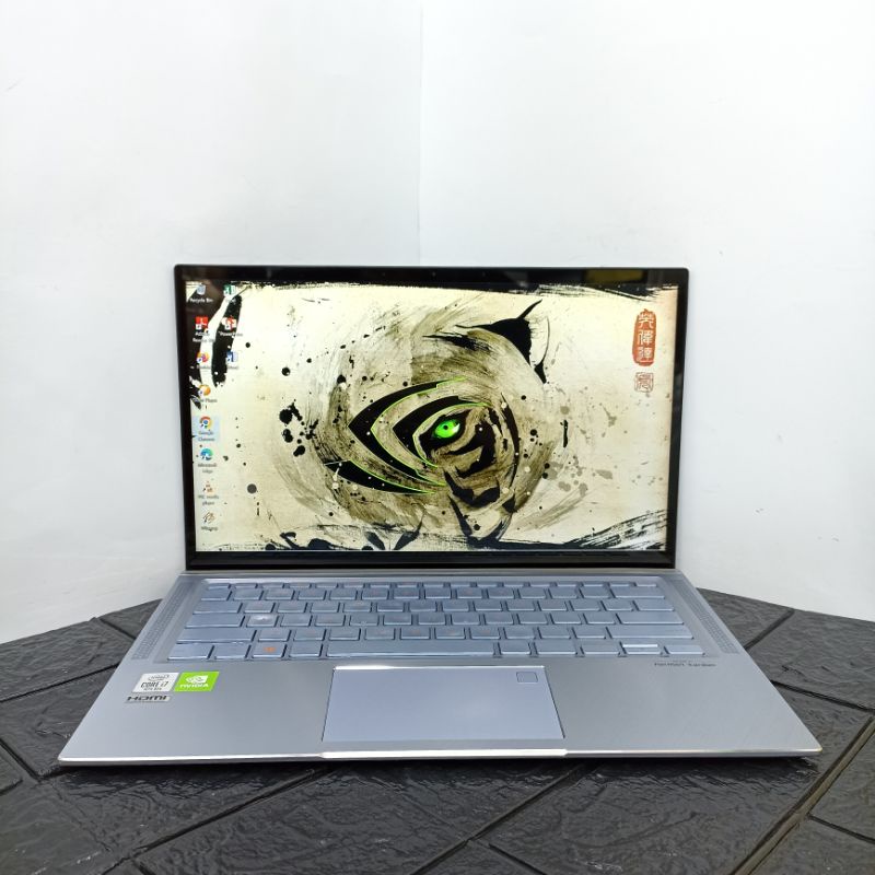 Laptop Asus Zenbook UX431FLC Intel Core i7-1051U 8GB SSD 512GB LIKENEW