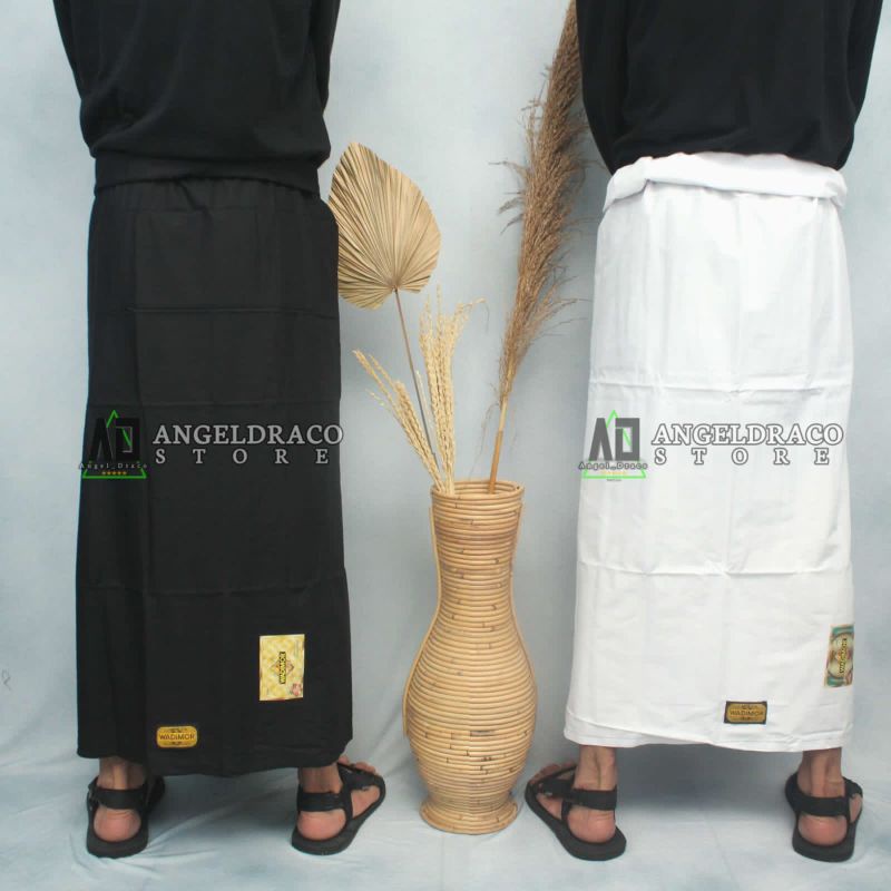 Sarung Hitam Putih Polos Wadimor Tanpa Garis Pria Dewasa